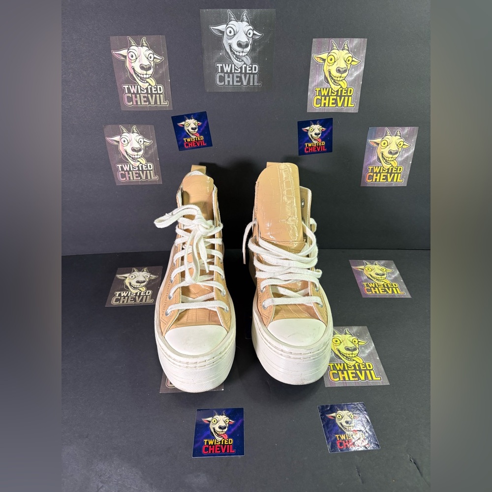 Converse Chuck Women 7 Modern Lift Platform Leather Embossed Skate Life A07658C